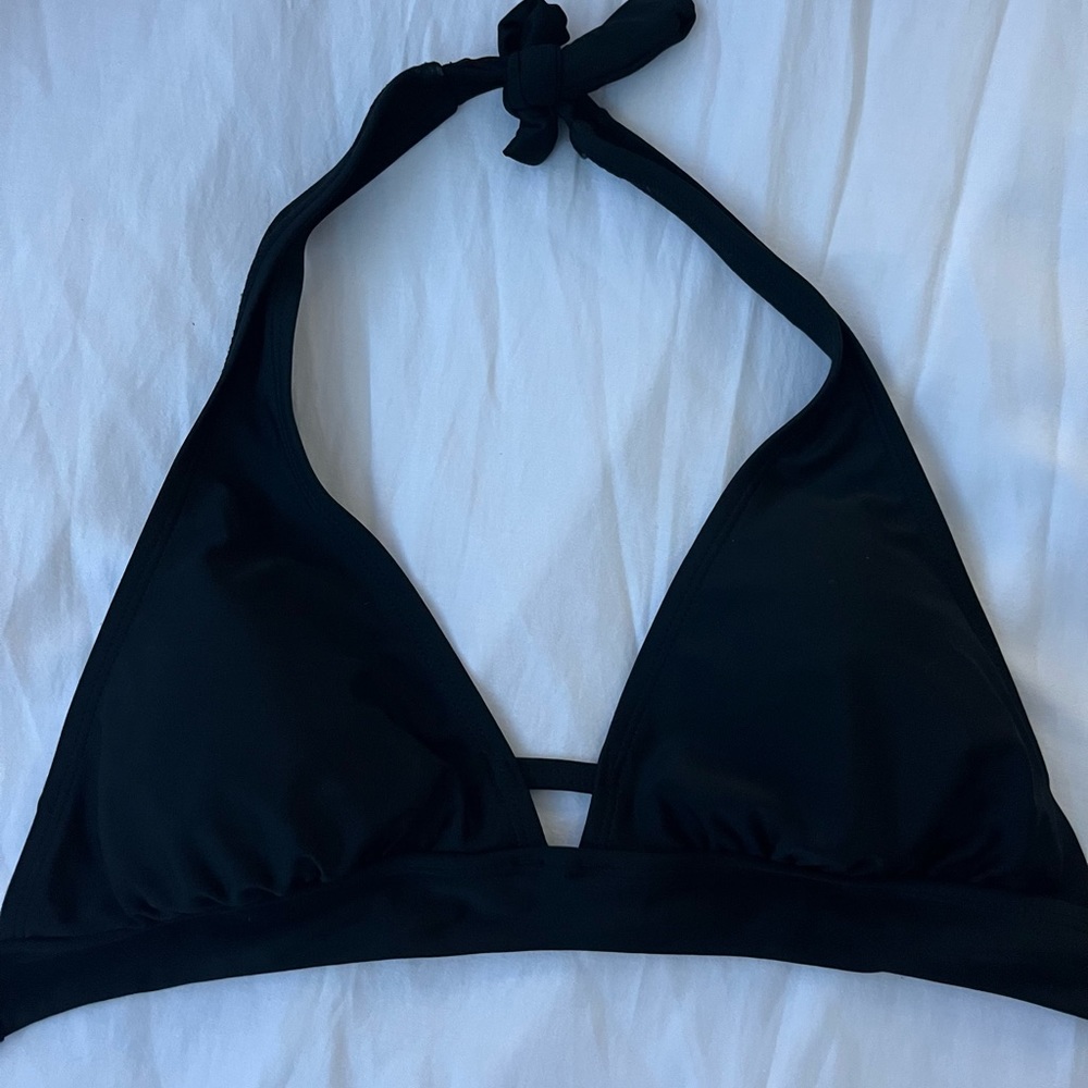black old navy swimsuit top